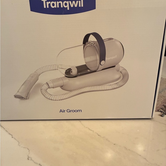 Tranqwil Air Groom Vacuum Cleaner